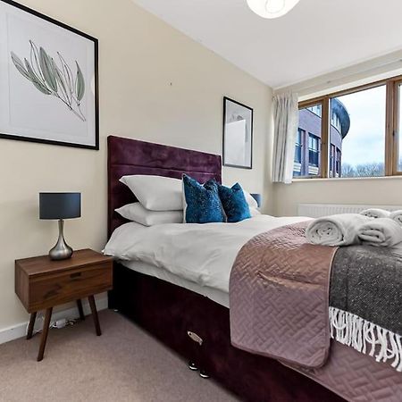 Large Group & Contractor Booking! Duplex W/Parking Milton Keynes Luaran gambar